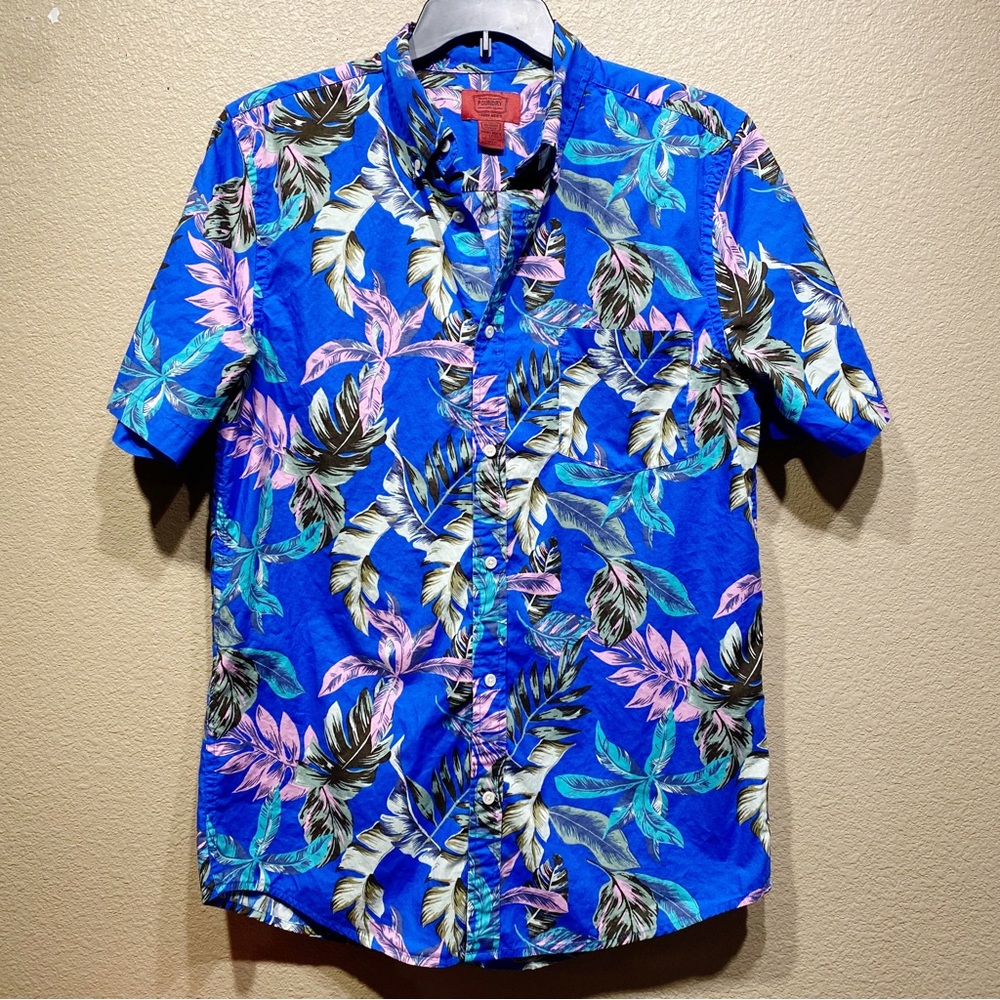 Casual Button Down Tropical Shirt Size LT